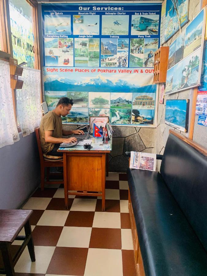 Hotel Peace Ganga Inn Pokhara Exteriör bild